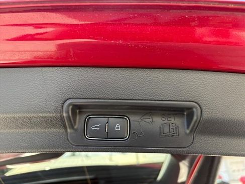 Used 2022 Ford Explorer ST-Line image 22