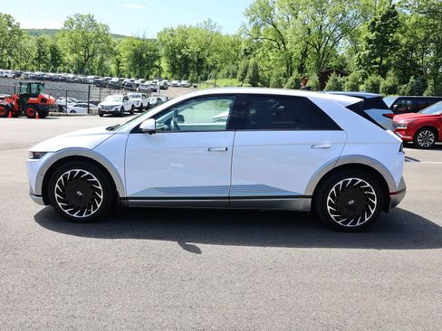 Certified 2023 Hyundai Ioniq 5 Limited w/ Cargo Package AWD/4WD image 4