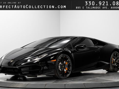 Used 2017 Lamborghini Huracan LP 580-2 image 1