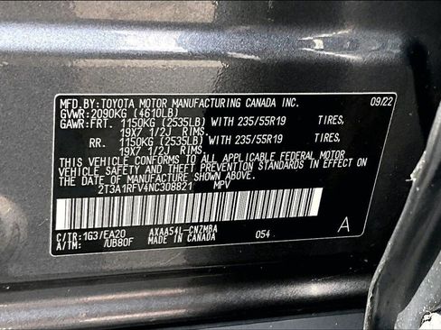 Used 2022 Toyota RAV4 XLE Premium AWD/4WD image 20