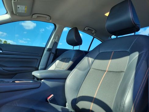Used 2022 Nissan Altima 2.5 SR image 21
