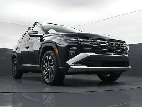 Used 2026 Hyundai Tucson Limited AWD/4WD image 29
