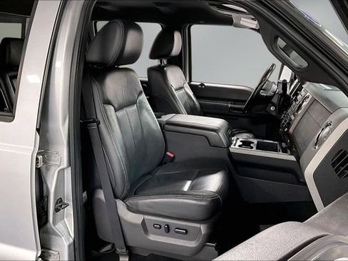 Used 2011 Ford F250 Lariat w/ Snow Plow Prep Pkg image 27