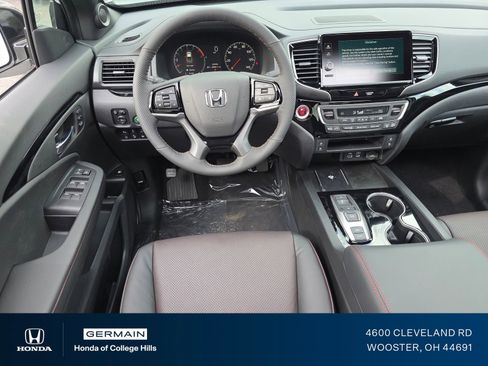 New 2026 Honda Ridgeline Black Edition image 3