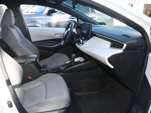 Used 2023 Toyota Corolla SE image 19