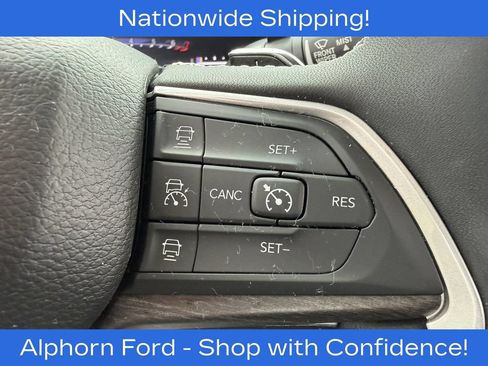 Used 2023 Jeep Grand Cherokee L Limited w/ Luxury Tech Group II AWD/4WD image 13