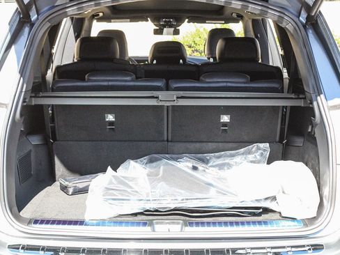 New 2026 Mercedes-Benz GLS 580 4MATIC image 28