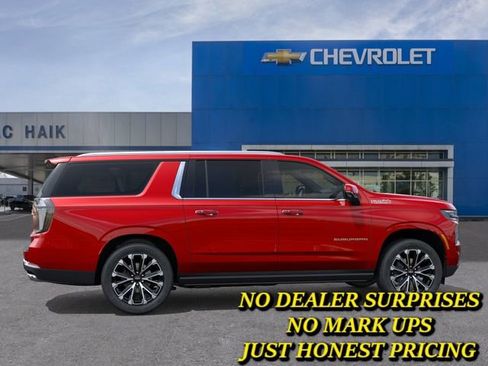 New 2026 Chevrolet Suburban High Country RWD image 5