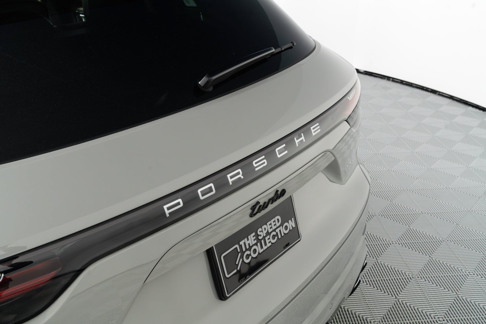 Used 2022 Porsche Cayenne Turbo AWD/4WD image 21