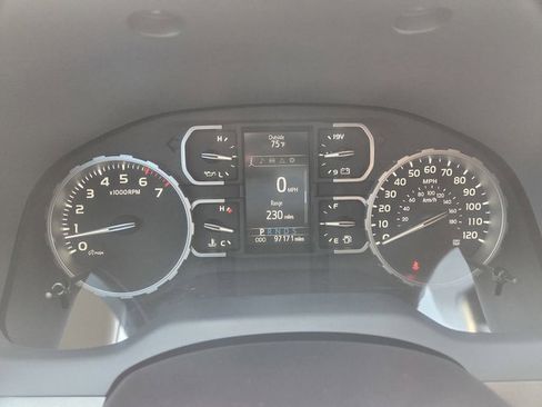 Used 2021 Toyota Tundra SR5 w/ SR5 Leather Package AWD/4WD image 27