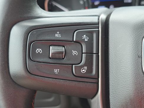 Certified 2021 GMC Yukon XL AT4 w/ AT4 Premium Package AWD/4WD image 19