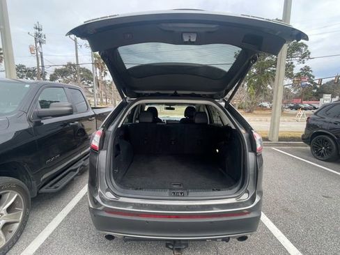 Used 2016 Ford Edge Titanium w/ Technology Package image 4