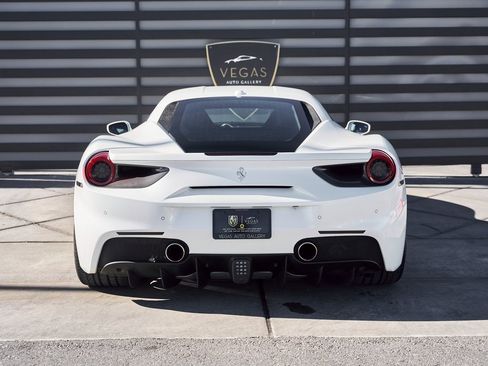 Used 2017 Ferrari 488 GTB image 22