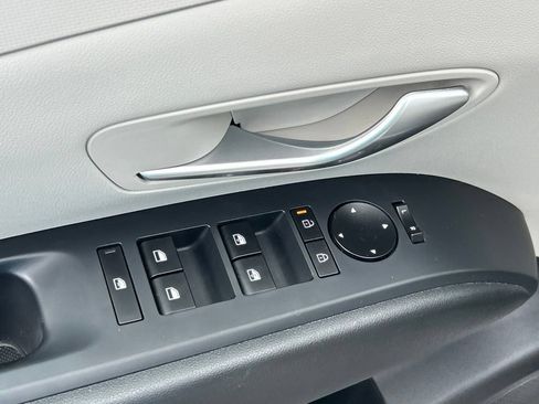 Used 2026 Hyundai Tucson SEL FWD image 18