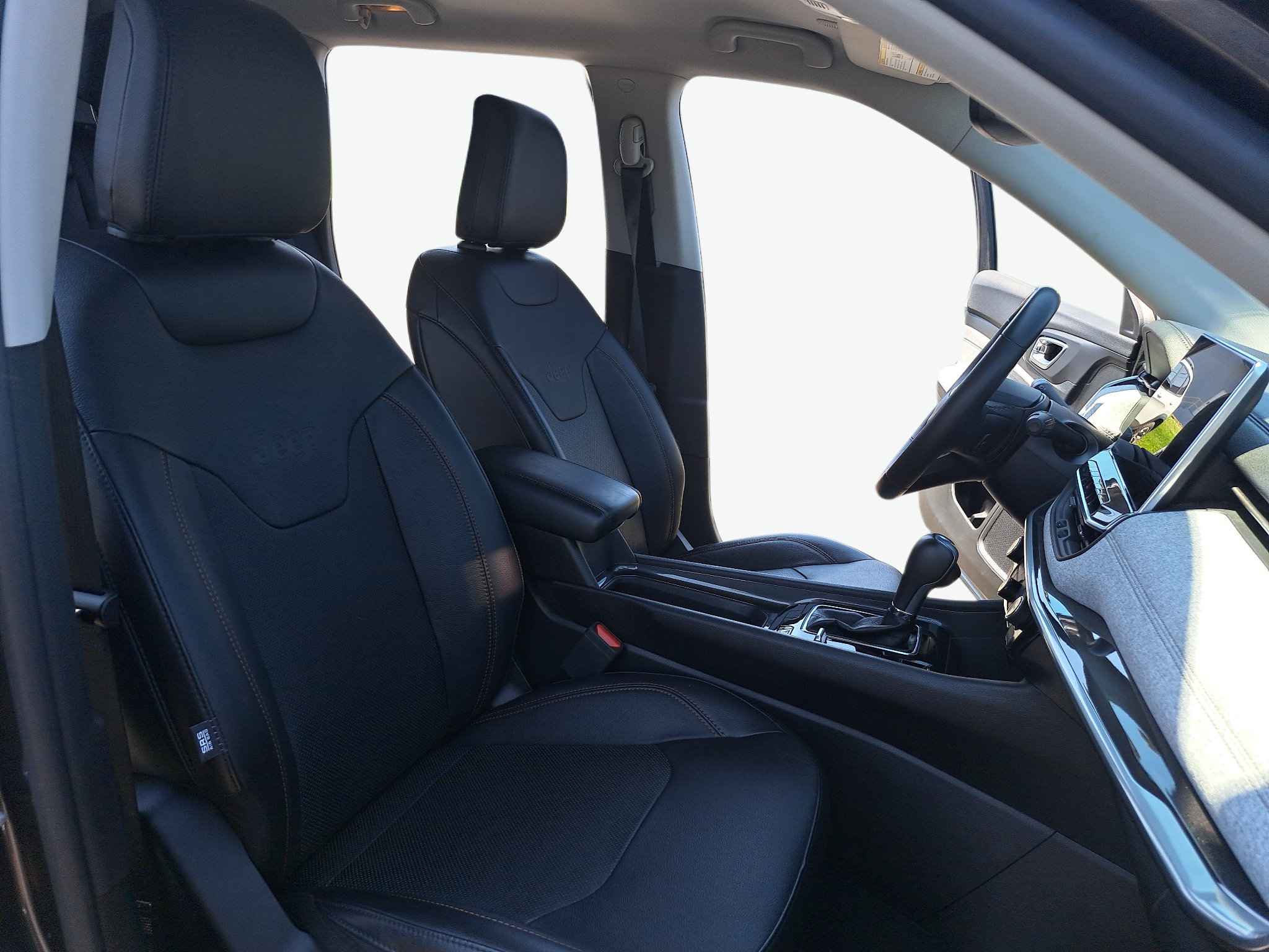 Certified 2022 Jeep Compass Latitude AWD/4WD image 11