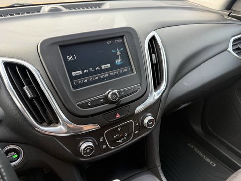 Used 2018 Chevrolet Equinox LT w/ LPO, Protection Package FWD image 18