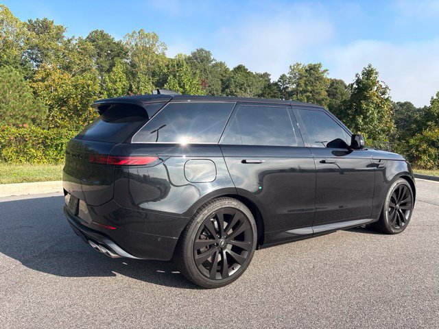 Used 2025 Land Rover Range Rover Sport Dynamic SE AWD/4WD image 2