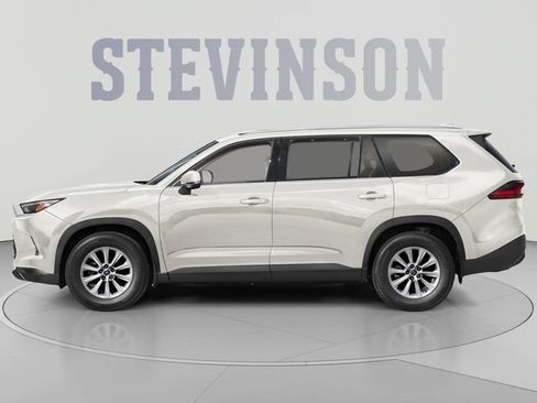 Used 2024 Toyota Grand Highlander AWD Hybrid image 3