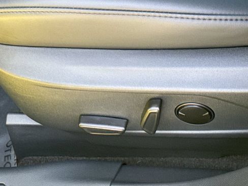 Used 2025 Ford Mustang Mach-E Premium RWD image 27