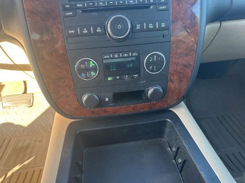 Used 2007 Chevrolet Avalanche LT w/ LT Preferred Equipment Group image 21