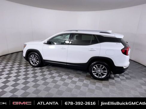 Used 2023 GMC Terrain SLT image 7