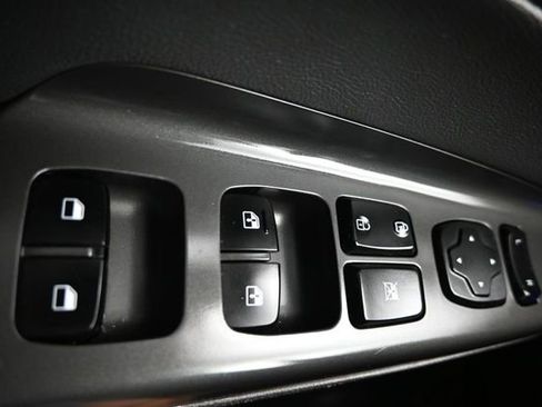 Used 2021 Hyundai Kona Limited w/ Cargo Package FWD image 29