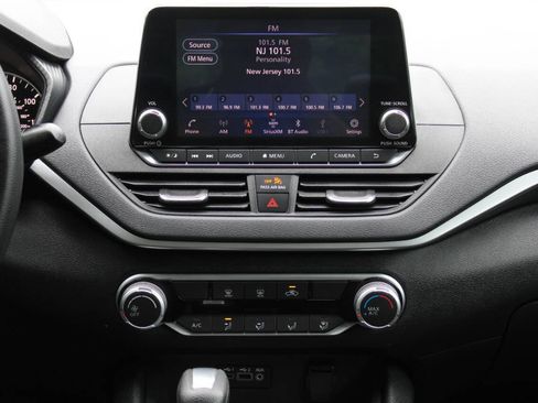 Used 2019 Nissan Altima 2.5 S FWD image 32