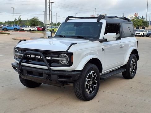 Used 2022 Ford Bronco Outer Banks AWD/4WD image 3