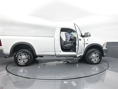 Used 2017 RAM 2500 Tradesman w/ Chrome Appearance Group AWD/4WD image 40