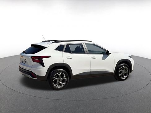 Used 2025 Chevrolet Trax LT image 15