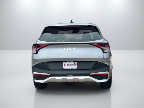 Used 2023 Kia Sportage LX image 6