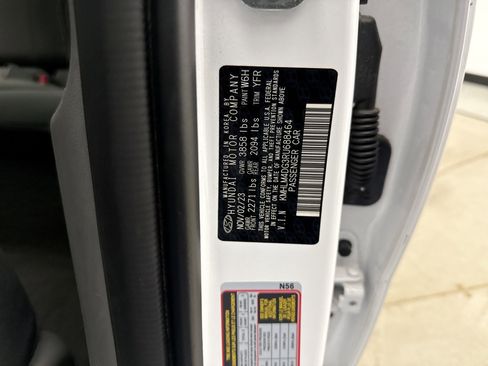 Used 2024 Hyundai Elantra SEL image 21