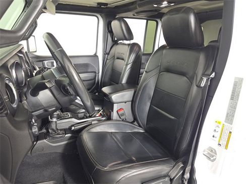 Used 2019 Jeep Wrangler Unlimited Sahara image 19