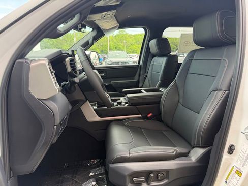 New 2026 Toyota Tundra Limited AWD/4WD image 5
