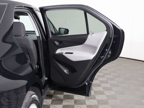 Used 2024 Chevrolet Equinox LS w/ LS Convenience Package FWD image 19