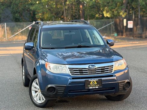 Used 2012 Subaru Forester 2.5X Premium AWD/4WD image 4