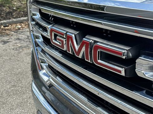 Certified 2022 GMC Sierra 1500 SLT w/ SLT Premium Package AWD/4WD image 10
