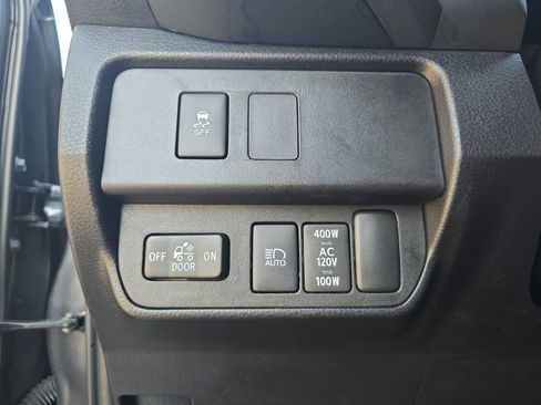 Used 2023 Toyota Tacoma TRD Sport w/ Technology Package AWD/4WD image 25