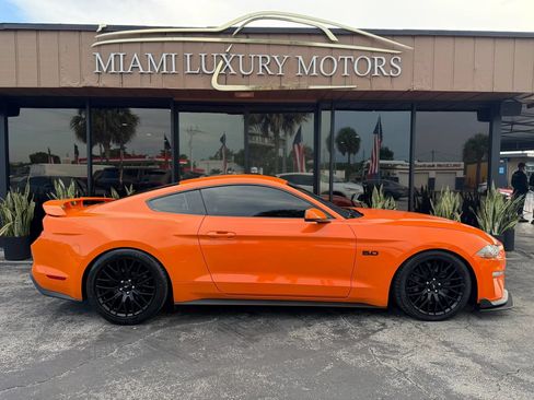 Used 2020 Ford Mustang GT Premium w/ GT Performance Package RWD image 15
