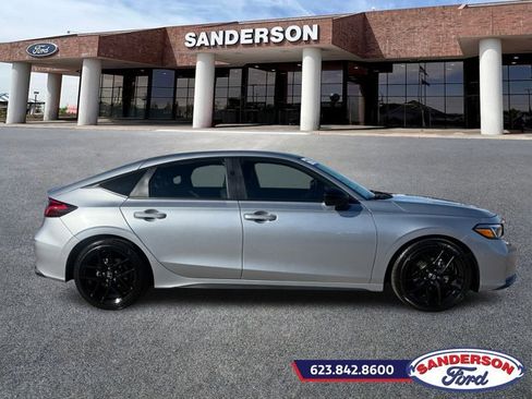 Used 2025 Honda Civic Sport image 2