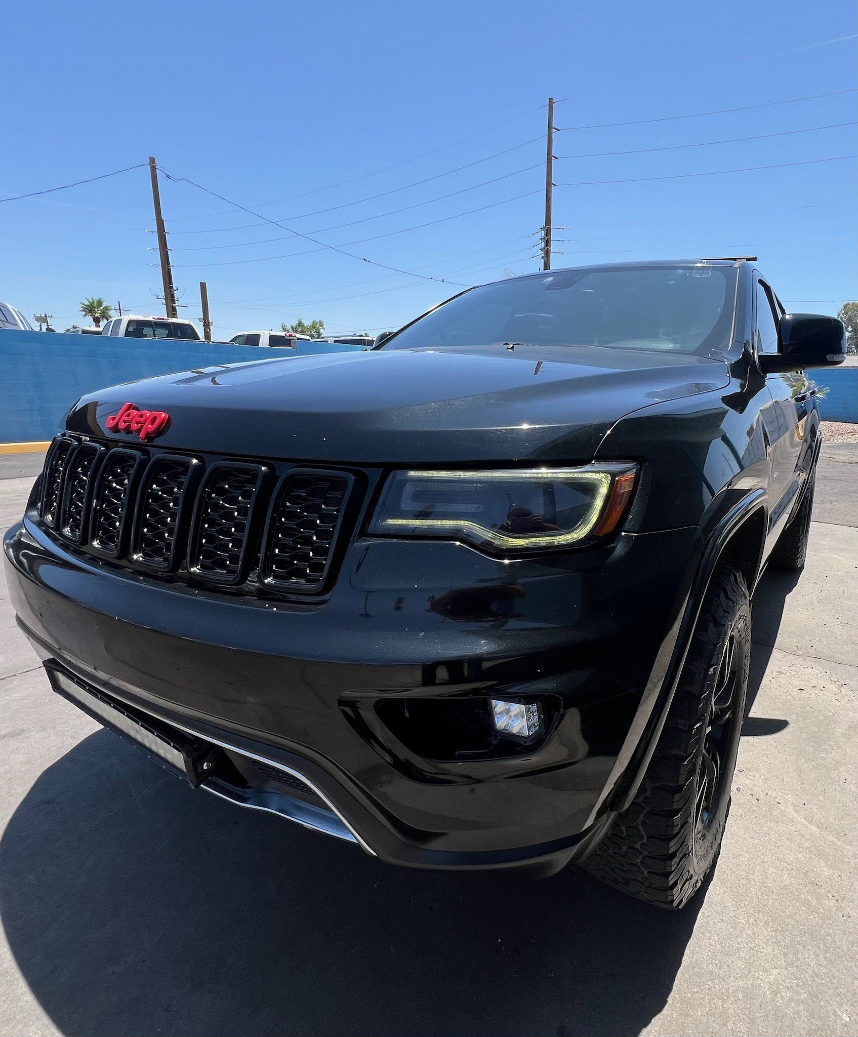 Used 2017 Jeep Grand Cherokee Limited w/ Luxury Group II AWD/4WD image 1