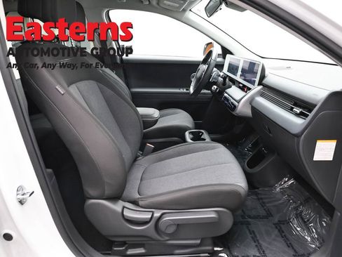 Used 2024 Hyundai Ioniq 5 SE RWD image 21