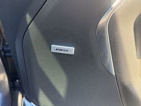 Used 2024 GMC Yukon XL AT4 AWD/4WD image 3