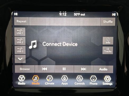 Used 2019 Jeep Cherokee Limited image 6