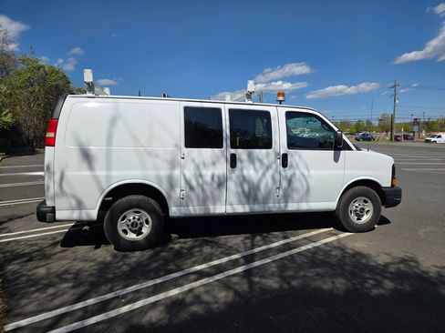 Used 2013 GMC Savana 2500 w/ Cold Climate Package RWD image 4