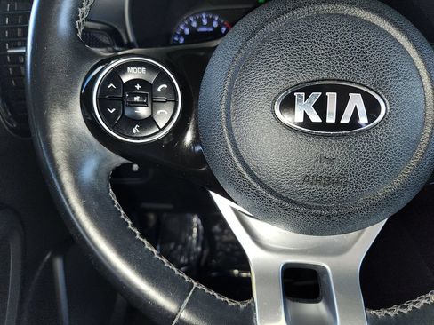 Used 2020 Kia Soul EX w/ Option Group 015 FWD image 25