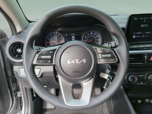 Used 2024 Kia Forte LXS FWD image 11