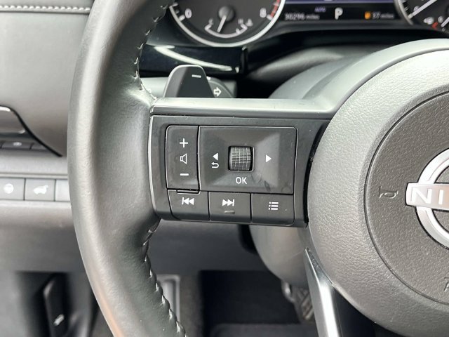 Used 2025 Nissan Pathfinder SV AWD/4WD image 30