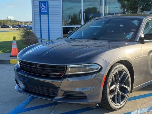 Used 2023 Dodge Charger SXT w/ Blacktop Package image 2