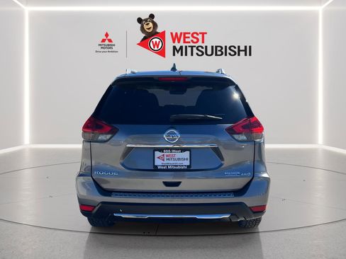 Used 2019 Nissan Rogue S w/ Special Edition Package image 5